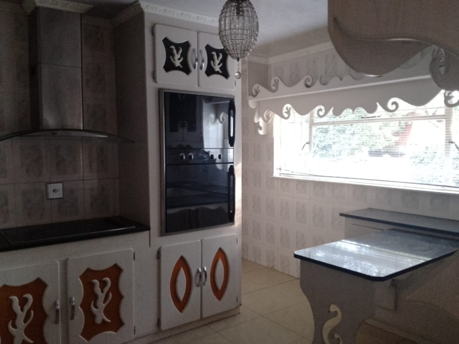 To Let 4 Bedroom Property for Rent in Fichardt Park Free State